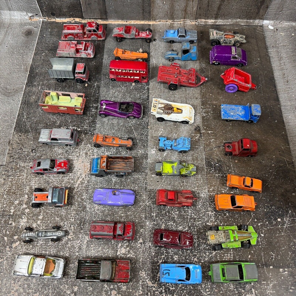 30+ LOT Vintage Toy Cars Tootsie Toys Lesney Others Mostly Rough Shape‎ TLC